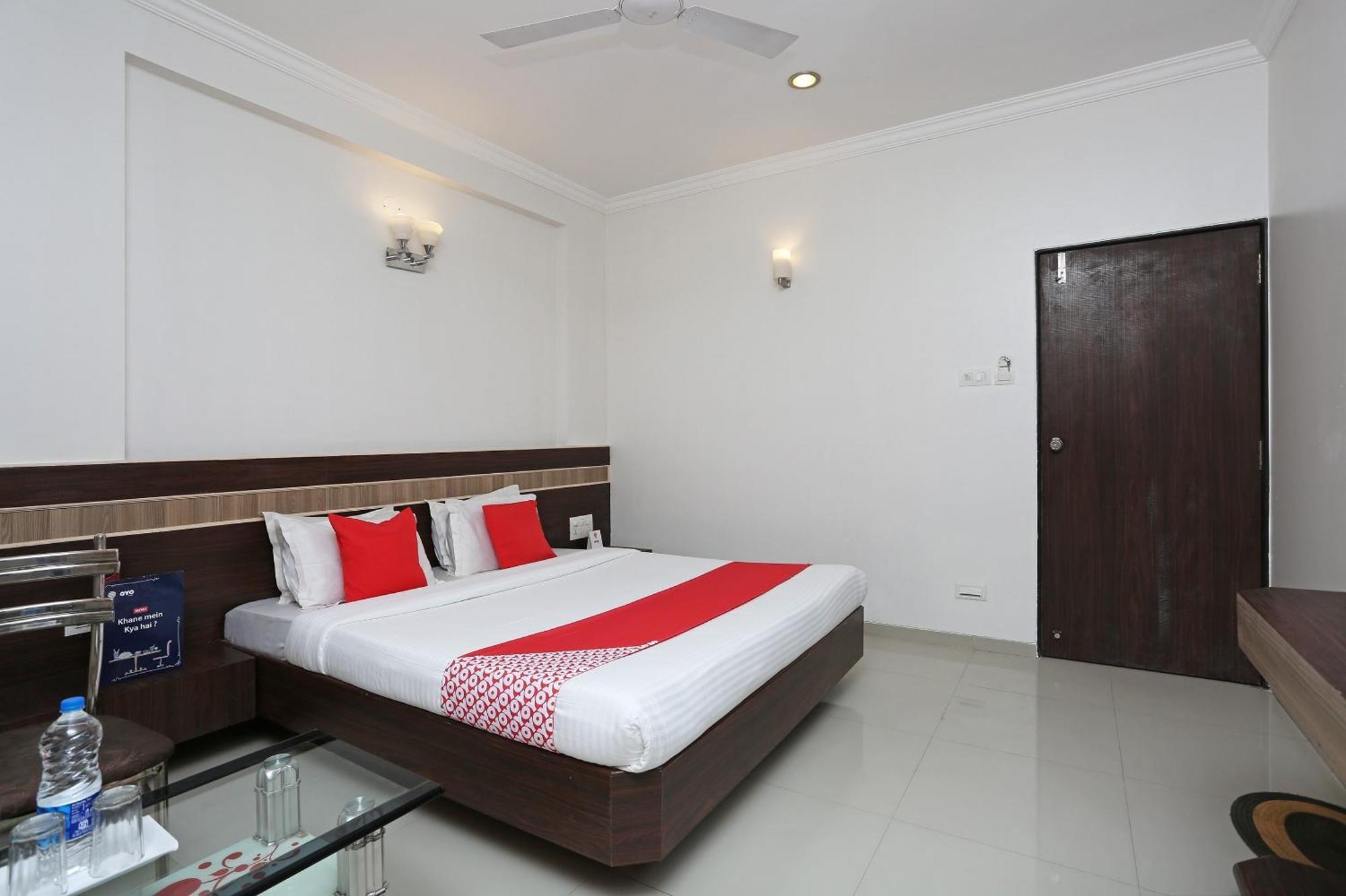 Spot On Hotel Sai Pancham Sirdi Kültér fotó