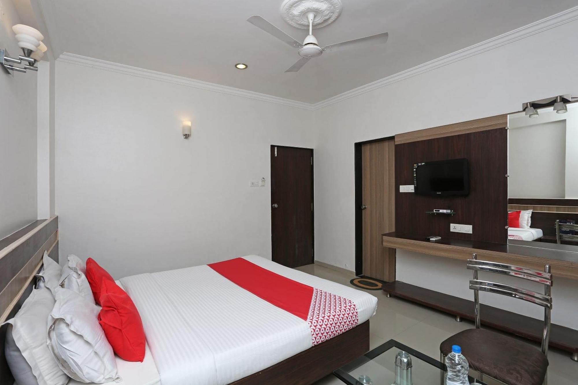 Spot On Hotel Sai Pancham Sirdi Kültér fotó